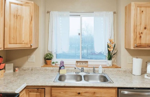 Johnson City Apartment | Spacious Apartment with Deck in JC