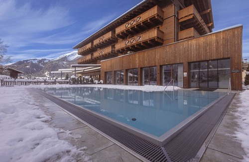 Ehrwald Apartment | Spacious apartment with swimming pool