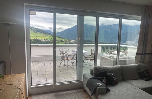 Grinzens Apartment | Spacious apartment with fantastic mountain views