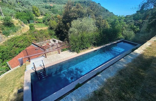 Moltedo Apartment | Spacious apartment with pool in historic palazzo above the Italian Riviera