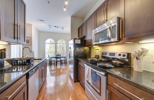 Astrodome Apartment | Spacious Apt in Houston with fitness room, AC, Free Parking, Pets Ok