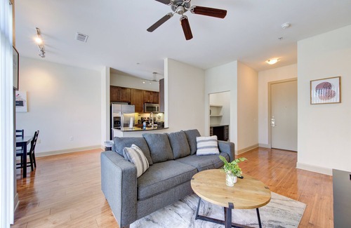 Astrodome Apartment | Spacious Apt in Houston with fitness room, AC, Free Parking, Pets Ok