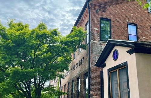 Hopewell Condo | Spacious, artist-designed apartment in 1890s chocolate factory. DOG FRIENDLY!