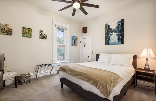 Curtis Park House | Spacious Artist’s House in the middle of Denver