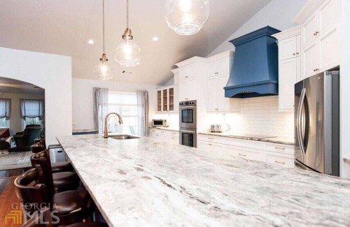 Athens House | Spacious Athens Home: Sleeps 8 - only10 min to UGA