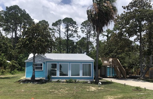 Eastpoint House | Spacious Bayfront 3BR 3BTH - 5 minutes from St. George Island