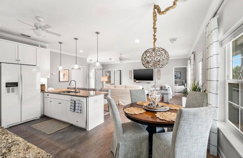Ocean Cay House | Spacious Beach House, Perfect for large Groups !