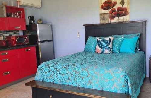 Southampton Apartment | Spacious Beachfront and Private Resort living