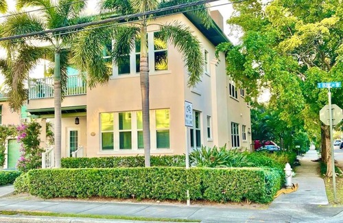 West Palm Beach House | Spacious beautiful historic home, walk/bike to downtown, Palm Beach