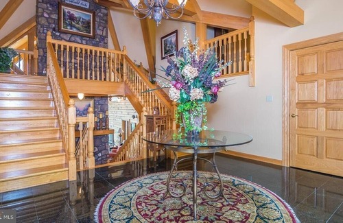 McHenry House | Spacious, beautiful lakefront home