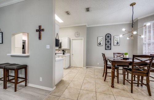 Denton House | Spacious Brick House 3BR 2BA A+