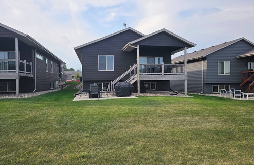 Arnolds Park Cabin | Spacious Bridges Bay Poolside Getaway Cabin #220