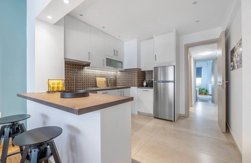 Pangrati Apartment | Spacious & bright 2br apt in hip Pangrati, Athens