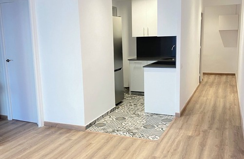 Navas Apartment | Spacious & Bright 3-bedroom Apartment in Barcelona