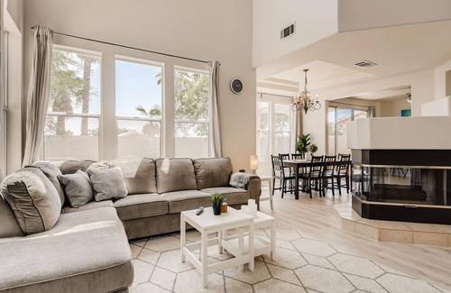 Canyon Gate House | Spacious & bright 3Br 3 Ba home w/ work area near Red Rock Canyon