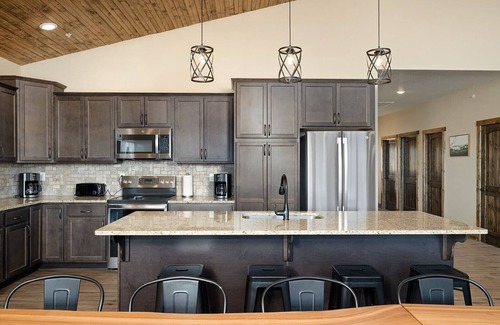 Indian Point House | Spacious by SDC/Private Hot Tub/Community Pools!