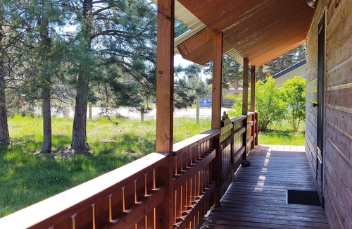 Seeley Lake House | Spacious Cabin - Close to Seeley Lake, Wi-Fi, Dogs Welcome, RV Spot