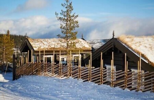 Al Municipality Cabin | Spacious cabin with panoramic view, bbq, Wifi & fireplace