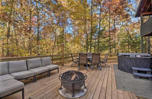 Blairsville House | Spacious Cabin with Furnished Deck and Hot Tub!