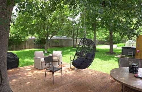 Cedar Park House | Spacious Cedar Park Retreat | Backyard Oasis