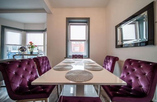 Lytham St. Anne's House | Spacious, Central Townhouse with Hot Tub & Free Parking