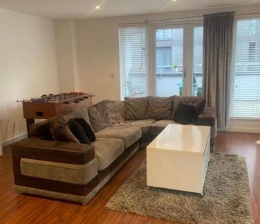 Manchester City Centre Apartment | Spacious Central Penthouse Apartment With Parking