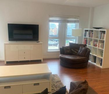 Manchester City Centre Apartment | Spacious Central Penthouse Apartment With Parking