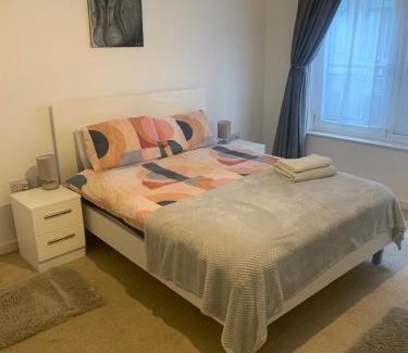 Manchester City Centre Apartment | Spacious Central Penthouse Apartment With Parking