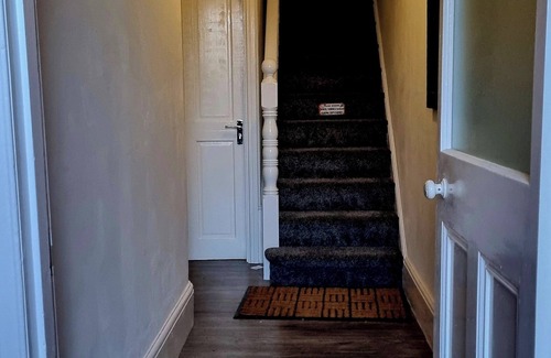 Exmouth Apartment | Spacious centrally located apartment