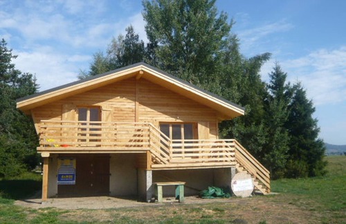 Lans-en-Vercors Ski Chalet | Spacious chalet with parking and terrace in Lans-en-Vercors