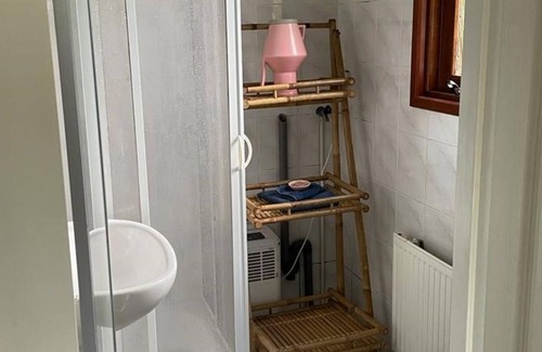 Garderen Ski Chalet | Spacious Chalet in Garderen with Fenced Garden