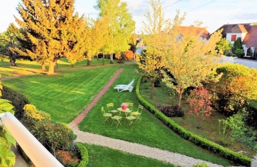 Saints House | Spacious charming Villa * near Paris Disney. Countryside.Patio. Great comfort.