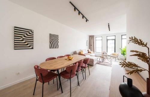 South Antwerp Apartment | Spacious City Getaway for 8 in Antwerp