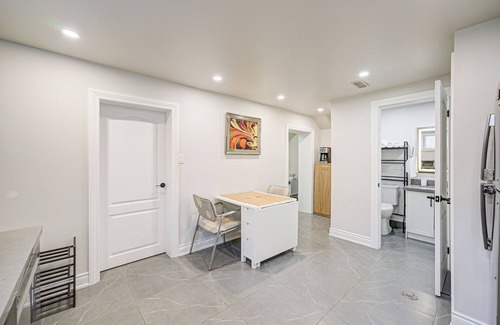 Etobicoke House | Spacious Classic Quiet Basement