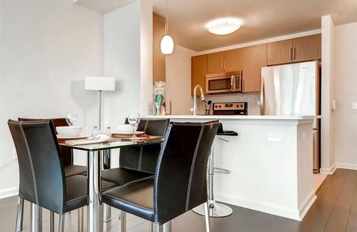 Hudson Exchange Apartment | Spacious & Clean 1BR | Work Desk & WiFi | by GLS