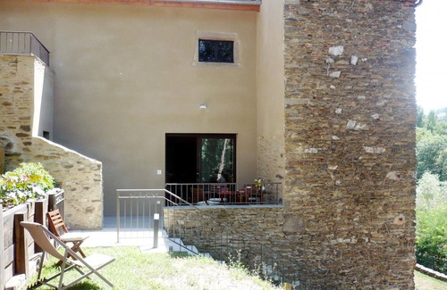 Saint-Paul en Jarez Cottage | Spacious cottage with terrace and wifi in Saint-Paul-en-Jarez