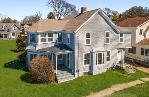 Tiverton Cottage | Spacious Coastal Tiverton Waterfront Getaway by RedAwning