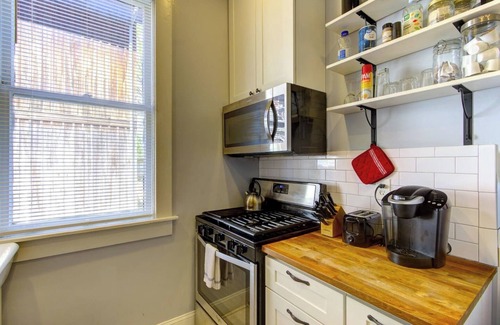 Midtown Apartment | Spacious Colonial | Fireplace | Close to Overton