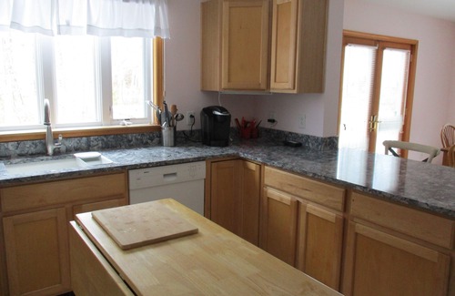 Edgartown House | Spacious colonial in great location!