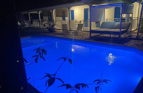 Sainte-Anne Villa | Spacious, comfortable villa with pool, spa and water tank.