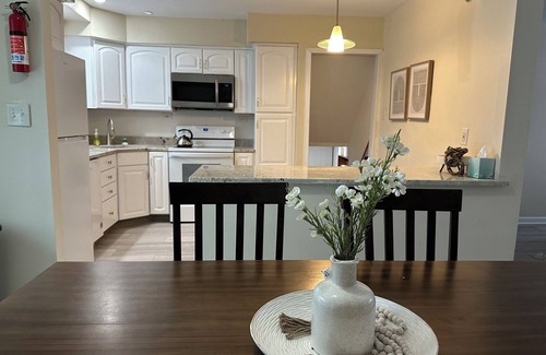 King of Prussia House | Spacious & Comfy 5/2 Home - Pet Friendly