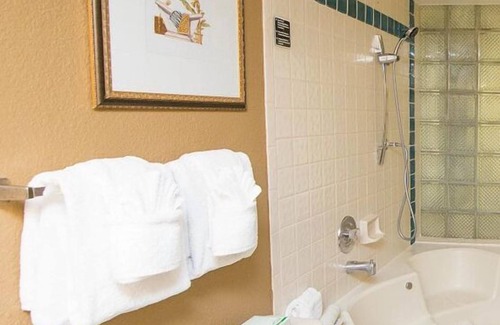 Kissimmee Resort | Spacious condo Legacy Resort near Disney/Universal Park Photos on Resort website