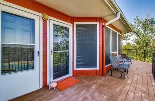 Pottsboro Condo | Spacious Condo located in Tanglewood Resort area at Lake Texoma Top Fishing
