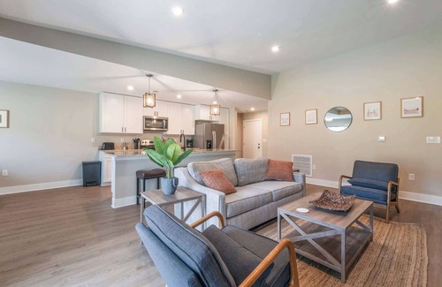 Williamsburg Condo | Spacious Condo w/Combined units at Traverse City