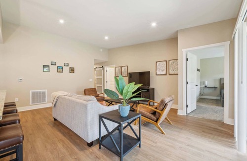 Williamsburg Condo | Spacious Condo w/Combined units at Traverse City