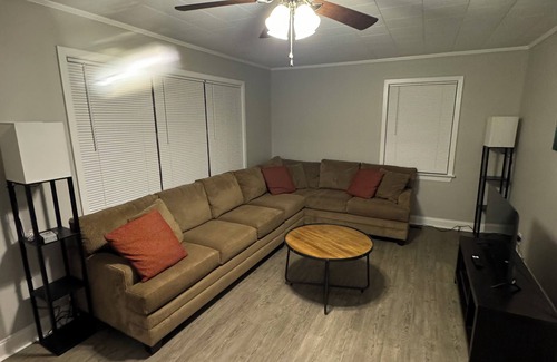 Trenton House | Spacious Convenient 3 Bedroom - 20 mins to Chattanooga Lookout Mountain