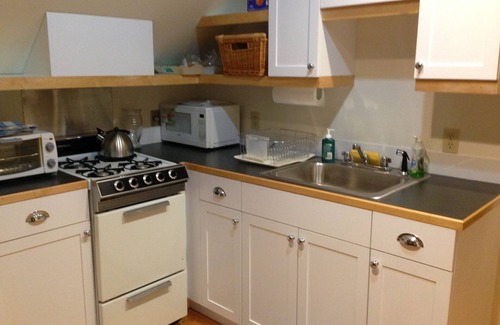 Camden Apartment | Spacious, convenient private apartment in heart of Rockport Village