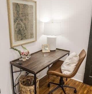 Downtown House | Spacious Corporate Lodging in Downtown Lafayette