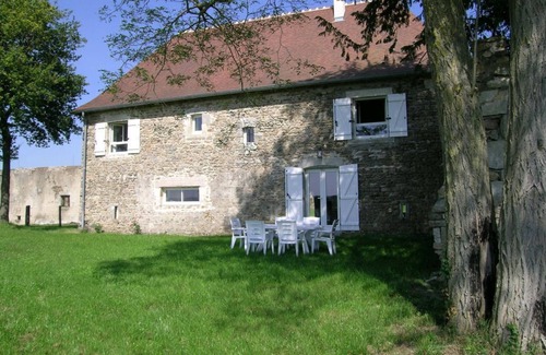 Chirat-l'Eglise Cottage | Spacious cottage with garden, terrace, BBQ and fireplace