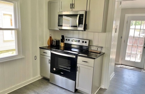 Chippewa Lake House | Spacious Cottage #7 @ Chippewa Lake